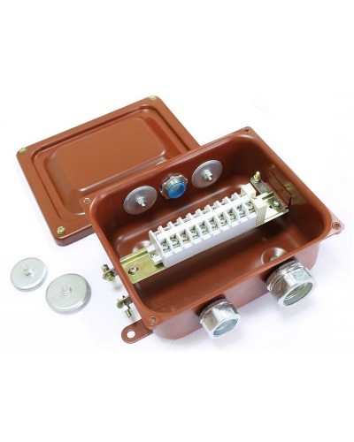 ККМА-10 У2 IP54 (zeta30372). Коробка клеммная металлическая с муфтами АТК для трубной электропроводки. ЗЭТА в Копейске